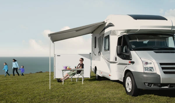 Thule Windschutz Windscreen 5 Thule Windschutz Windscreen – Bild 3