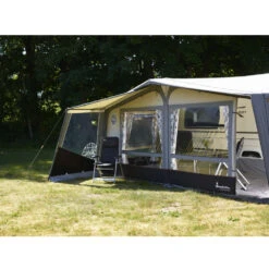 Isabella Vordach Cosy Corner II